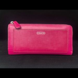 COACH HOT PINK PATENT LEATHER WALLET ZIP AROUND